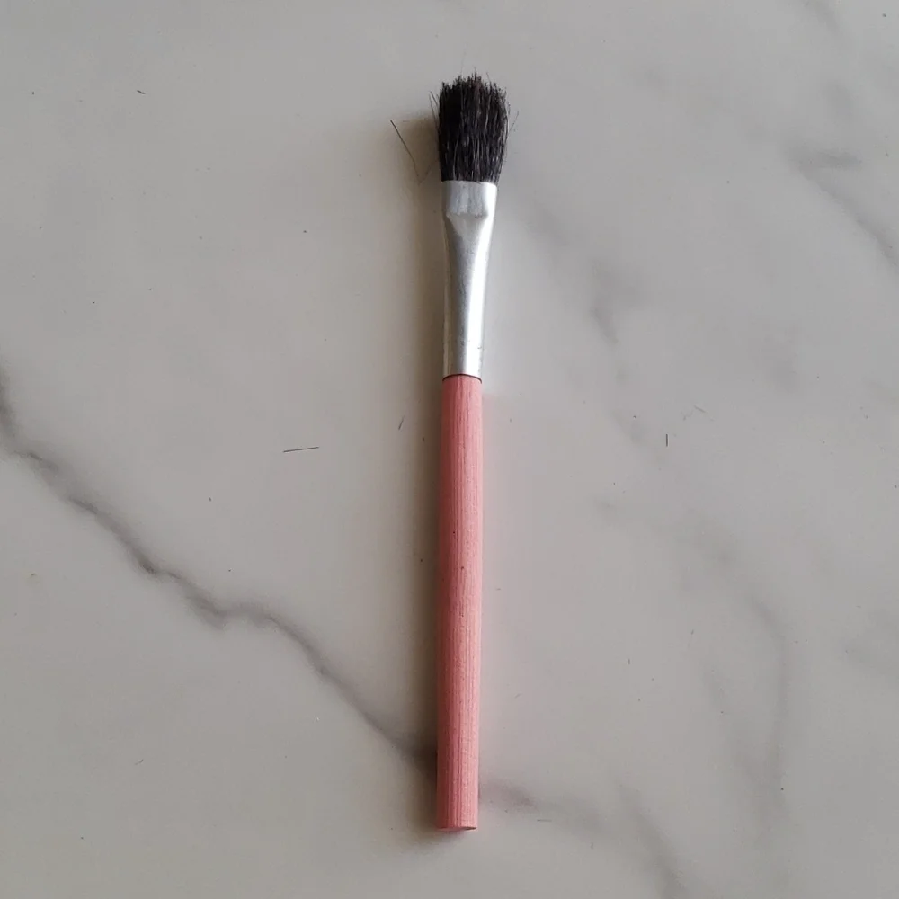 Set of 47 Makeup Brushes on a Pink Wood Handle